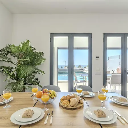 #285 Sea View Jacuzzi & Large Pool *