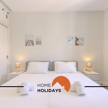 #285 Sea View Jacuzzi & Large Pool Holiday home