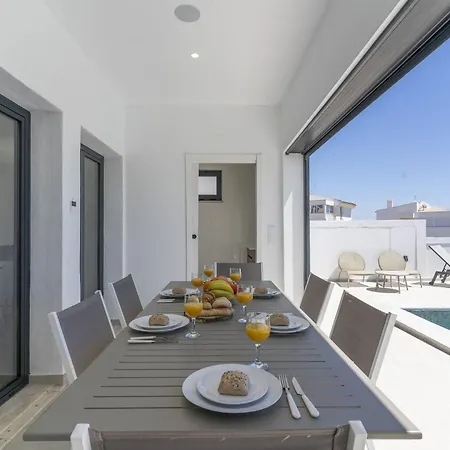 #285 Sea View Jacuzzi & Large Pool Tatil Evi Albufeira